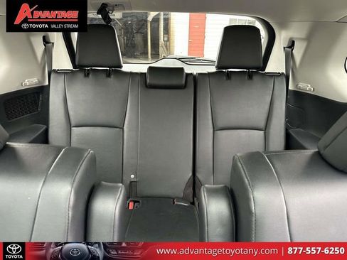 Used 2024 Toyota Grand Highlander AWD image 15
