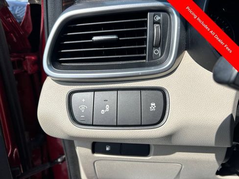 Used 2019 Kia Sorento FWD image 6