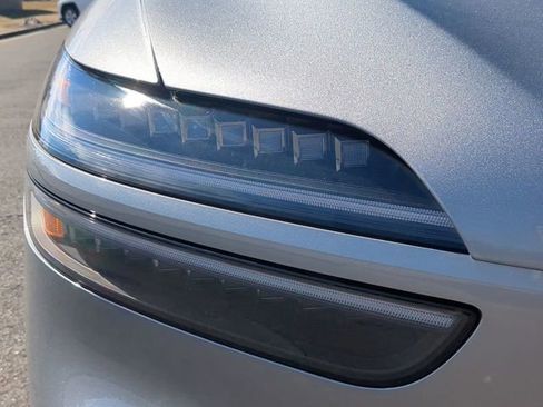 New 2026 Genesis GV70 3.5T Sport Advanced image 9