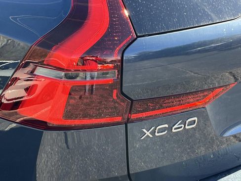 New 2026 Volvo XC60 T8 Core w/ Climate Package image 10