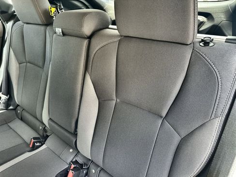 Used 2025 Subaru Crosstrek 2.0i Premium AWD/4WD image 18