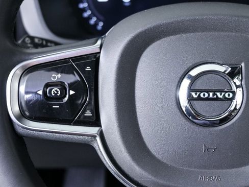Certified 2023 Volvo XC60 B5 Plus w/ Protection Package Premier AWD/4WD image 11