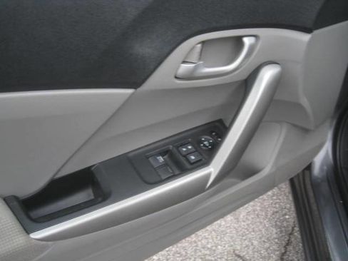 Used 2012 Honda Civic LX image 13