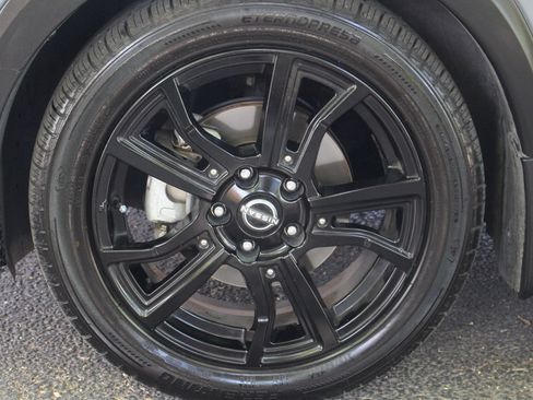 Used 2023 Nissan Kicks SR FWD image 42