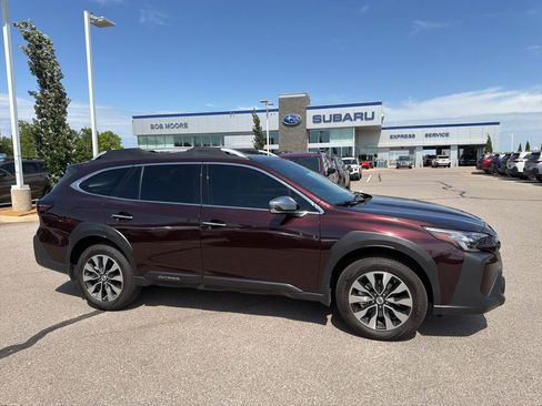 Used 2025 Subaru Outback Touring XT AWD/4WD image 1
