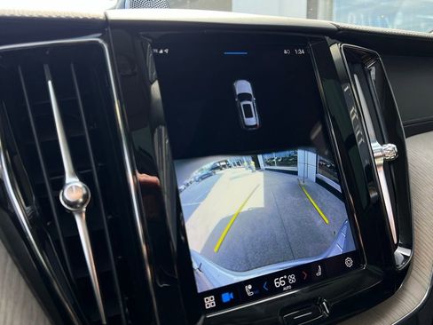 Used 2022 Volvo XC60 T8 Inscription w/ Advanced Package image 44