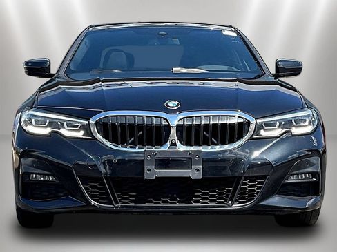 Used 2021 BMW 330i Sedan w/ M Sport Package RWD image 2