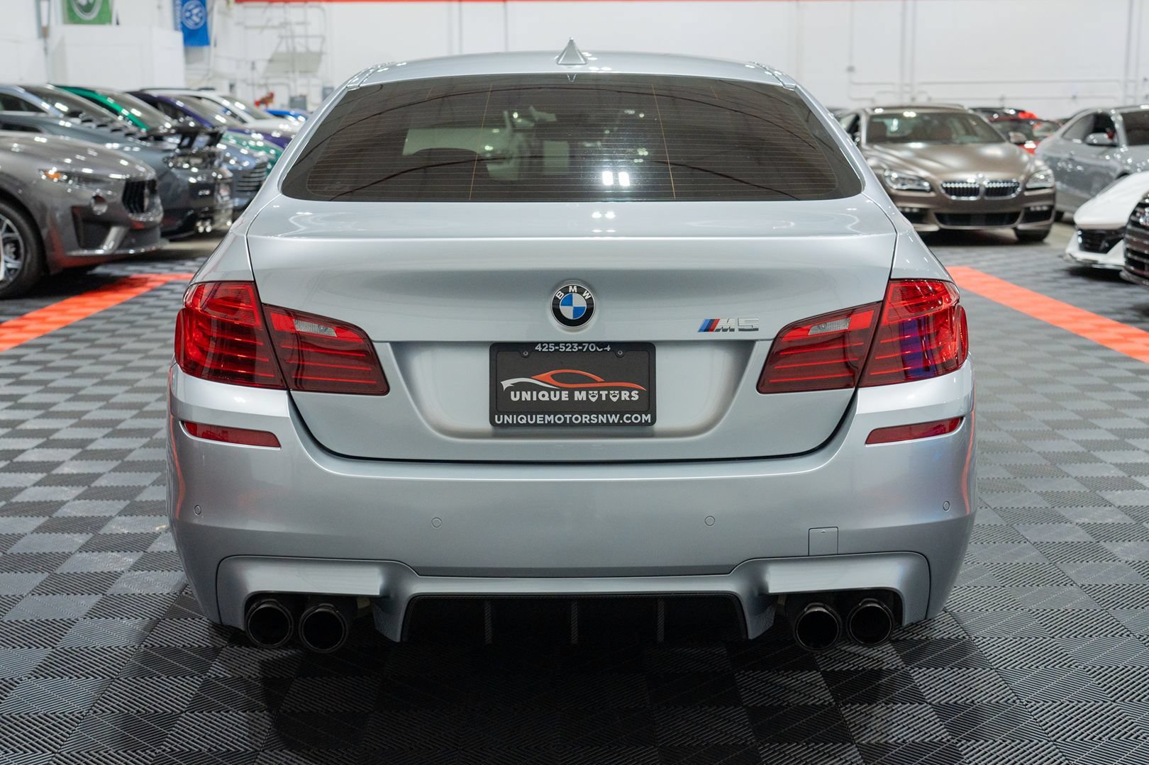 Used 2016 BMW M5 RWD image 5