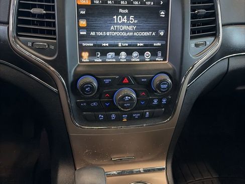 Used 2017 Jeep Grand Cherokee Limited w/ Trailer Tow Group IV image 13