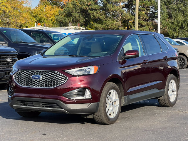 Certified 2023 Ford Edge SEL w/ Convenience Package AWD/4WD image 2