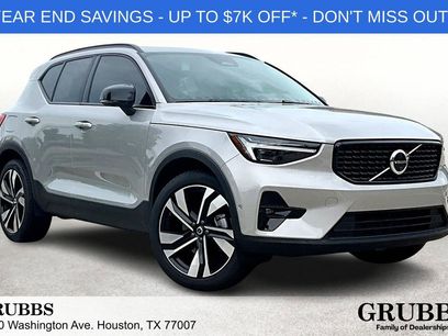 Used 2025 Volvo XC40 B5 Ultra w/ Protection Package Premier