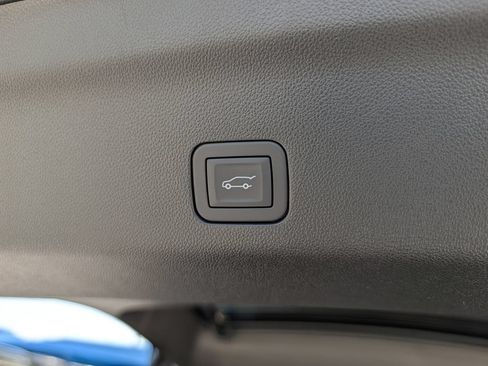 New 2026 GMC Yukon Denali w/ Denali Reserve Package AWD/4WD image 31