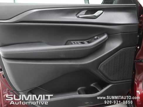 New 2026 Jeep Grand Cherokee Laredo X image 43