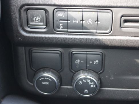 Used 2024 Chevrolet Tahoe Premier image 26