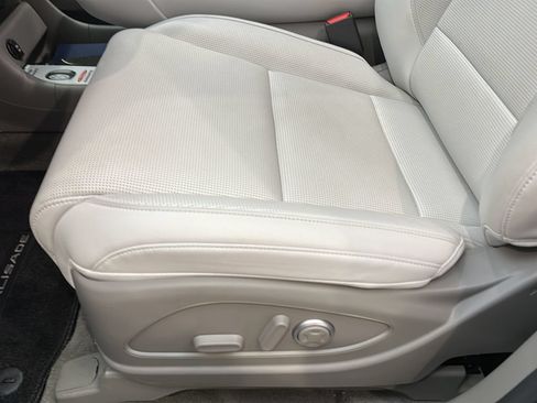 Certified 2026 Hyundai Palisade Limited AWD/4WD image 12
