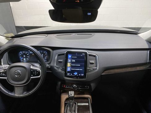 Used 2019 Volvo XC90 T6 Momentum w/ Advanced Package image 10