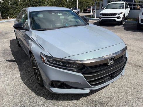 Used 2022 Honda Accord Sport image 9