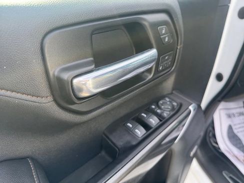 Certified 2020 GMC Sierra 2500 AT4 w/ AT4 Premium Package image 11