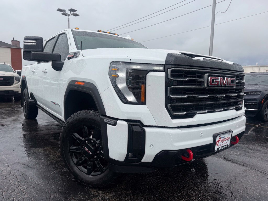 Used 2025 GMC Sierra 2500 AT4 w/ AT4 Premium Plus Package AWD/4WD image 2