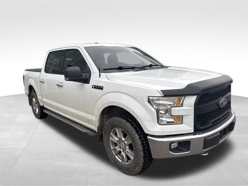 Used 2016 Ford F150 XLT w/ Equipment Group 302A Luxury image 3