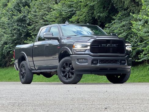 Used 2022 RAM 3500 Laramie AWD/4WD image 2