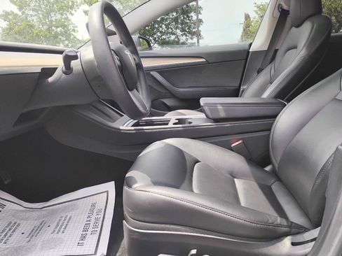 Used 2021 Tesla Model 3 Standard Range Plus RWD image 12