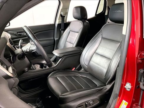 Used 2021 GMC Acadia Denali w/ Denali Ultimate Package image 25