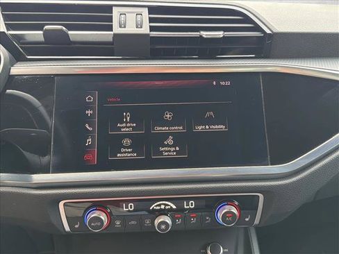 Used 2019 Audi Q3 2.0T Premium AWD/4WD image 20