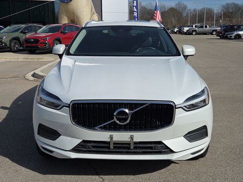 Used 2018 Volvo XC60 T5 Momentum w/ Convenience Package image 8