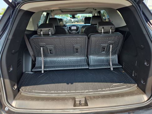 Used 2020 Chevrolet Traverse Premier w/ Redline Edition AWD/4WD image 32