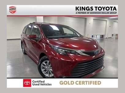 Certified 2025 Toyota Sienna XLE