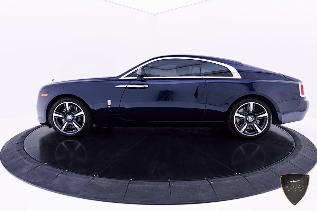 Used 2017 Rolls-Royce Wraith RWD image 14