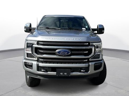 Used 2022 Ford F250 Platinum w/ FX4 Off-Road Package image 3