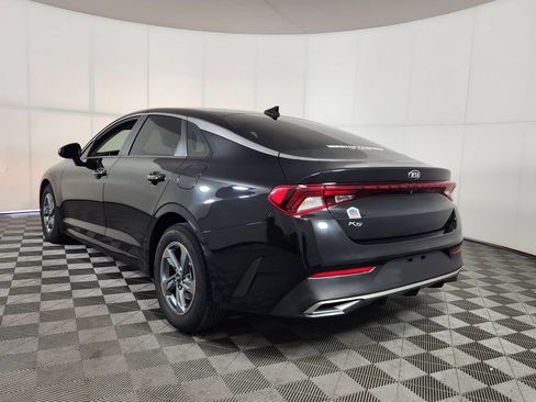 Used 2021 Kia K5 LX FWD image 5