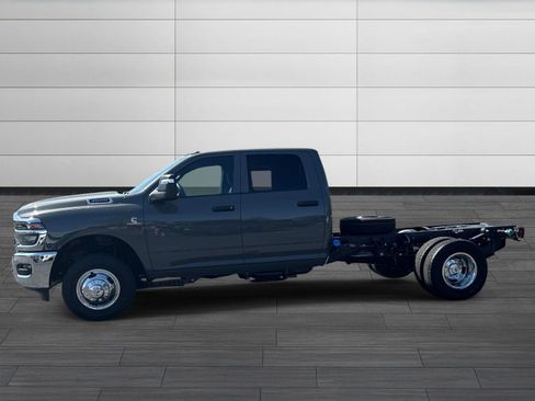 New 2026 RAM 3500 Tradesman AWD/4WD image 7