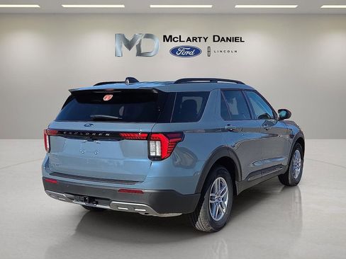 New 2026 Ford Explorer Active w/ Active Comfort Package RWD image 5