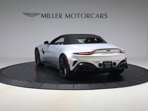 New 2026 Aston Martin V8 Vantage Roadster RWD image 17