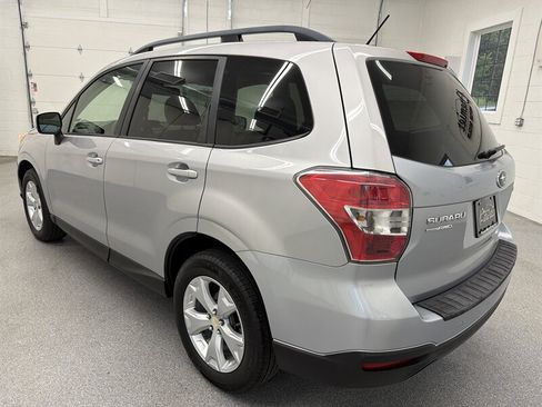 Used 2014 Subaru Forester 2.5i Premium w/ Popular Package #2 AWD/4WD image 7