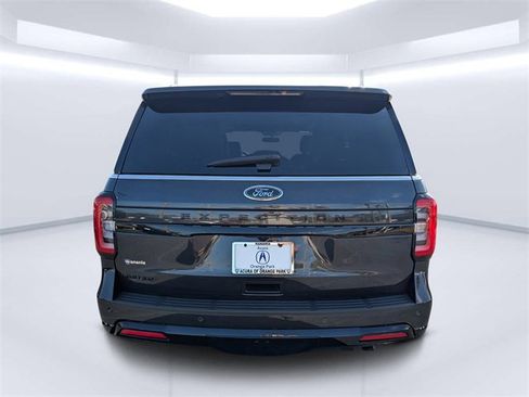 Used 2024 Ford Expedition Limited image 4