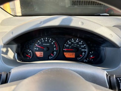 Used 2016 Nissan Frontier SV image 24