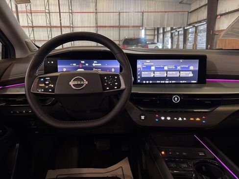 Used 2025 Nissan Murano Platinum w/ Cargo Package image 18