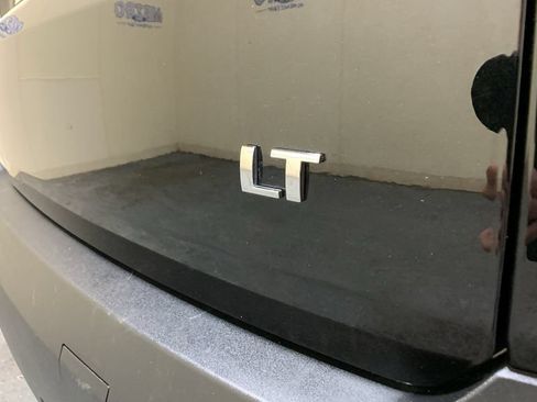 Used 2023 Chevrolet Traverse LT AWD/4WD image 17