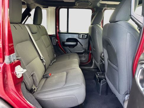 Used 2021 Jeep Wrangler Unlimited Sport image 29