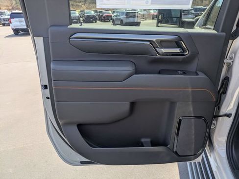 New 2026 GMC Sierra 3500 AT4 w/ AT4 Premium Plus Package AWD/4WD image 28