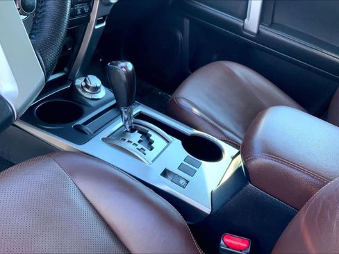Used 2014 Toyota 4Runner Limited image 16