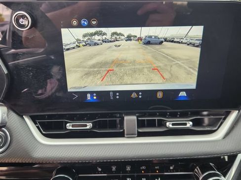 Used 2026 Chevrolet Equinox LT w/ Midnight Edition FWD image 16