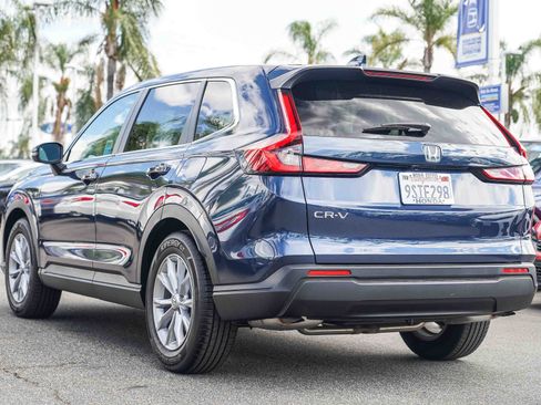 Used 2025 Honda CR-V EX image 7
