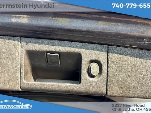 Used 2017 Chevrolet Tahoe Premier AWD/4WD image 28
