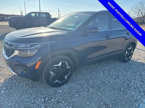 Used 2024 Kia Seltos EX image 3