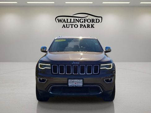 Used 2021 Jeep Grand Cherokee Limited w/ Luxury Group II image 2